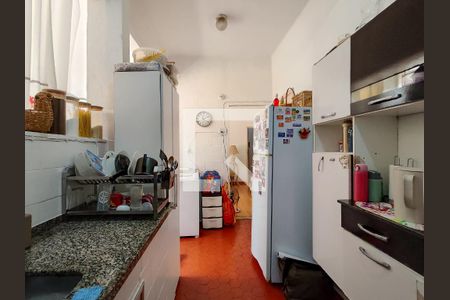 Apartamento para alugar com 70m², 2 quartos e sem vagaCozinha e Área de Serviço