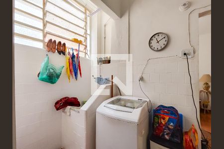 Apartamento para alugar com 70m², 2 quartos e sem vagaCozinha e Área de Serviço