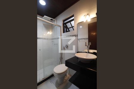 Casa à venda com 90m², 3 quartos e sem vaga Casa à venda com 90m², 3 quartos e sem vagaBanheiro da Suíte