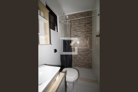 Casa à venda com 90m², 3 quartos e sem vaga Casa à venda com 90m², 3 quartos e sem vagaBanheiro Social