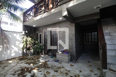 Casa à venda com 90m², 3 quartos e sem vaga Casa à venda com 90m², 3 quartos e sem vagaQuintal