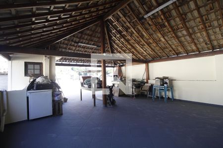 Casa à venda com 90m², 3 quartos e sem vaga Casa à venda com 90m², 3 quartos e sem vagaTerraço