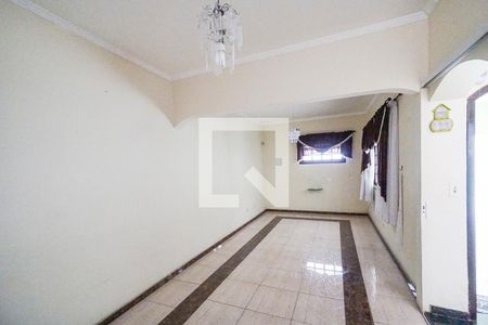 Sala de casa para alugar com 3 quartos, 250m² em Vila Esperança, São Paulo