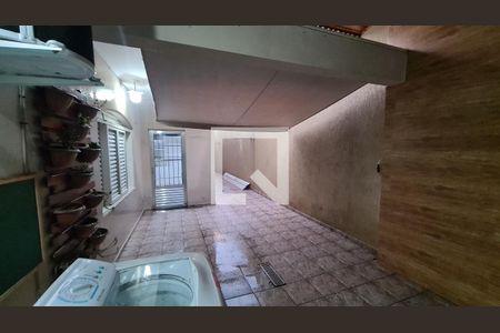 Casa para alugar com 135m², 2 quartos e 2 vagasQuintal