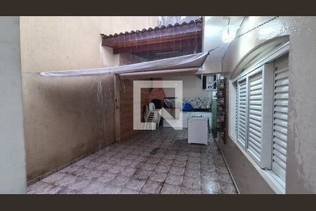 Casa para alugar com 135m², 2 quartos e 2 vagasQuintal