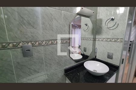 Casa para alugar com 135m², 2 quartos e 2 vagasBanheiro da Suíte