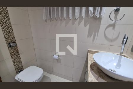Casa para alugar com 135m², 2 quartos e 2 vagasBanheiro