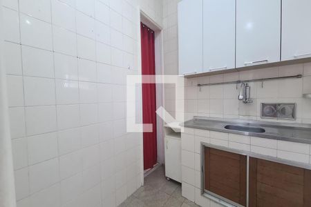 Casa à venda com 310m², 6 quartos e 1 vaga Casa à venda com 310m², 6 quartos e 1 vagaCozinha