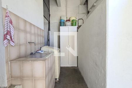 Casa à venda com 310m², 6 quartos e 1 vaga Casa à venda com 310m², 6 quartos e 1 vagaÁrea de Serviço