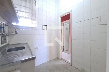 Casa à venda com 310m², 6 quartos e 1 vaga Casa à venda com 310m², 6 quartos e 1 vagaCozinha