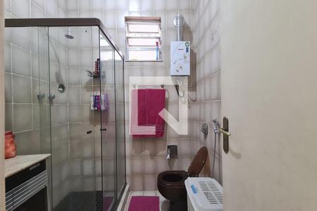 Casa à venda com 310m², 6 quartos e 1 vaga Casa à venda com 310m², 6 quartos e 1 vagaBanheiro