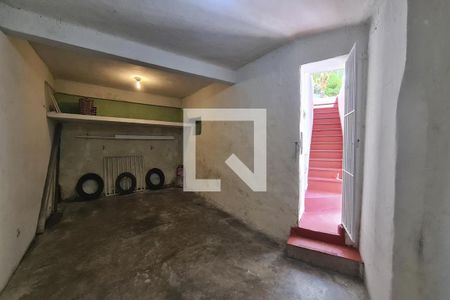 Casa à venda com 310m², 6 quartos e 1 vaga Casa à venda com 310m², 6 quartos e 1 vagaGaragem casa 2