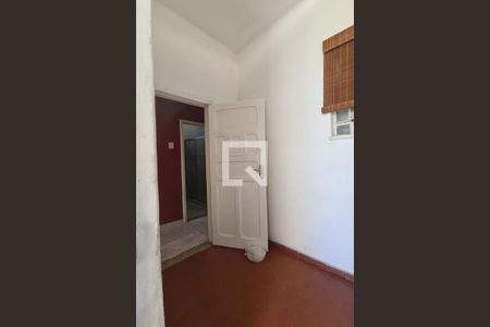 Casa à venda com 310m², 6 quartos e 1 vaga Casa à venda com 310m², 6 quartos e 1 vagaEntrada casa 2