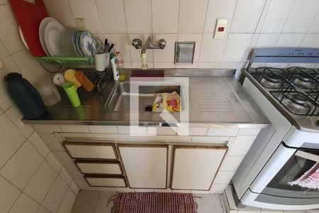 Casa à venda com 310m², 6 quartos e 1 vaga Casa à venda com 310m², 6 quartos e 1 vagaCozinha