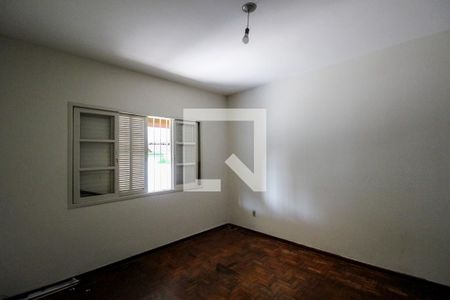 Quarto 1 de casa à venda com 4 quartos, 200m² em Vila Lúcia, São Paulo
