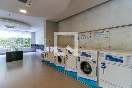 Studio para alugar com 43m², 1 quarto e 1 vaga Studio para alugar com 43m², 1 quarto e 1 vagaÁrea comum - Lavanderia
