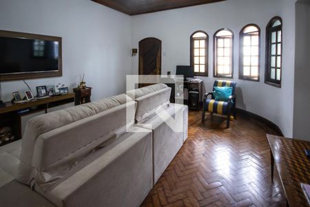 Casa 1: Sala de casa à venda com 6 quartos, 230m² em Vila Moraes, São Paulo