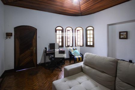 Casa 1: Sala de casa à venda com 6 quartos, 230m² em Vila Moraes, São Paulo