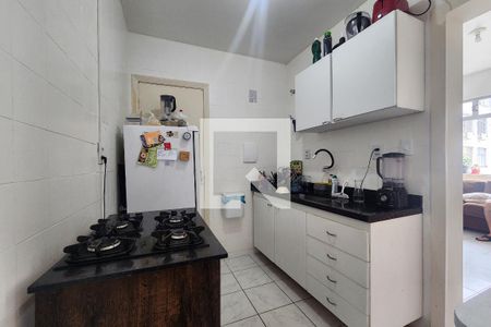 Cozinha de apartamento para alugar com 2 quartos, 73m² em Barra, Salvador