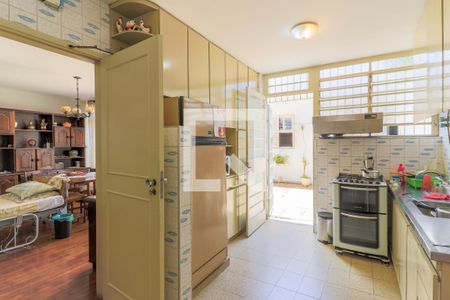 Casa à venda com 250m², 4 quartos e 4 vagasCozinha