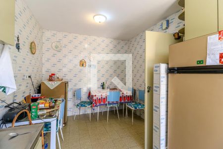 Casa à venda com 250m², 4 quartos e 4 vagasCozinha