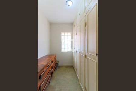 Casa à venda com 250m², 4 quartos e 4 vagasCloset da Suíte