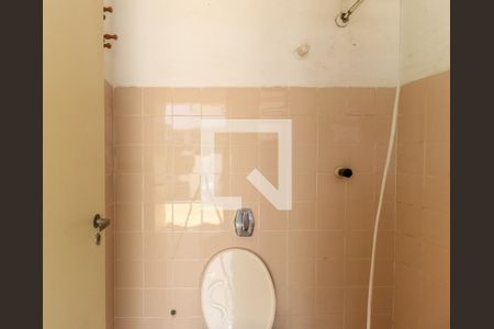 Casa à venda com 250m², 4 quartos e 4 vagasBanheiro de serviço