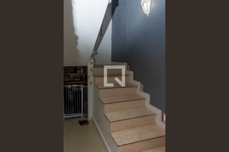 Apartamento à venda com 78m², 3 quartos e 1 vaga Apartamento à venda com 78m², 3 quartos e 1 vagaEscada de Entrada da Sala