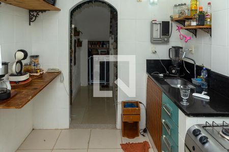 Apartamento à venda com 78m², 3 quartos e 1 vaga Apartamento à venda com 78m², 3 quartos e 1 vagaCozinha e Área de Serviço - Armários