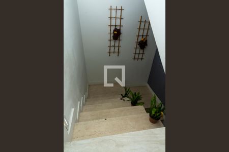 Apartamento à venda com 78m², 3 quartos e 1 vaga Apartamento à venda com 78m², 3 quartos e 1 vagaEscada de Entrada da Sala