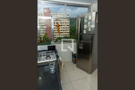 Apartamento à venda com 78m², 3 quartos e 1 vaga Apartamento à venda com 78m², 3 quartos e 1 vagaCozinha e Área de Serviço - Armários