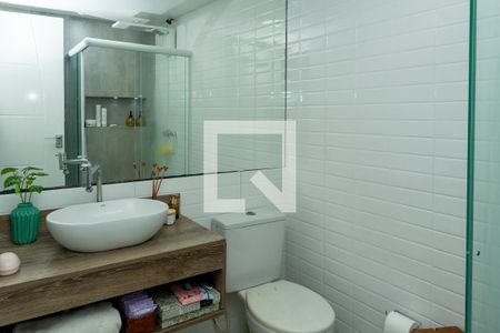 Apartamento à venda com 78m², 3 quartos e 1 vaga Apartamento à venda com 78m², 3 quartos e 1 vagaBanheiro Social