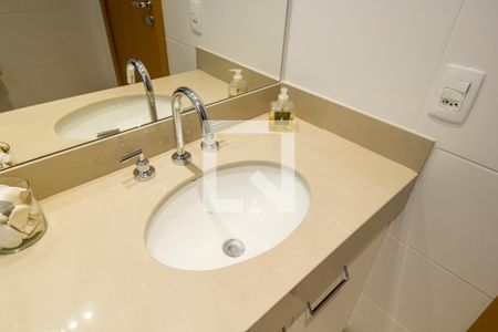 Apartamento à venda com 175m², 3 quartos e 3 vagasDetalhe do Banheiro da Suite