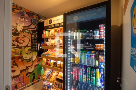 Apartamento para alugar com 29m², 1 quarto e sem vaga Apartamento para alugar com 29m², 1 quarto e sem vagaÁrea comum - Minimercado