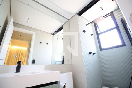 Banheiro de apartamento para alugar com 1 quarto, 29m² em Vila Mariana, São Paulo