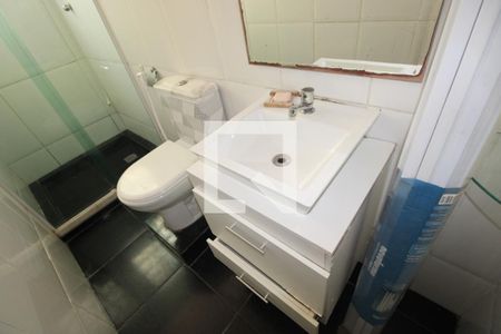 Banheiro de apartamento para alugar com 2 quartos, 49m² em Irajá, Rio de Janeiro