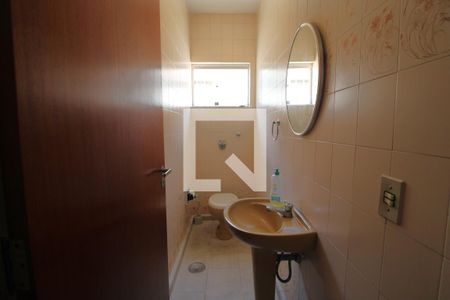 Lavabo de casa para alugar com 3 quartos, 180m² em Vila Inglesa, São Paulo