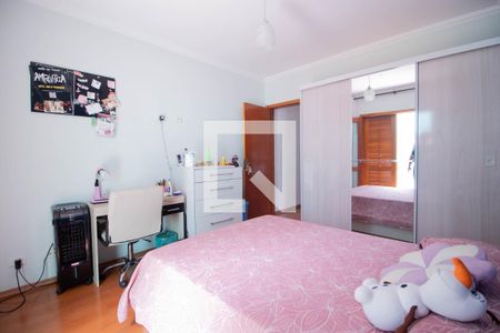 Casa à venda com 329m², 5 quartos e 3 vagasQuarto 3