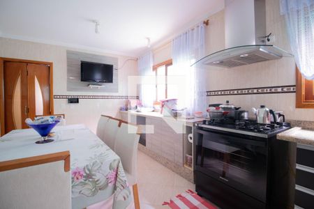 Casa à venda com 329m², 5 quartos e 3 vagasCozinha