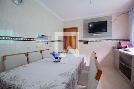 Casa à venda com 329m², 5 quartos e 3 vagasCozinha