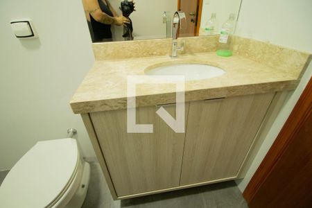 Casa à venda com 329m², 5 quartos e 3 vagasBanheiro