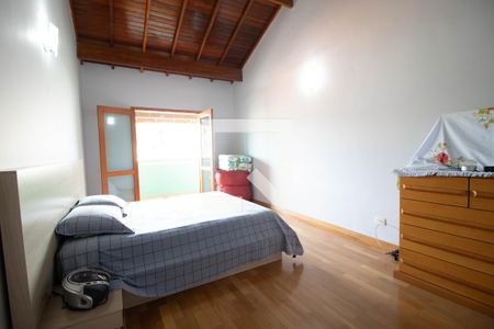 Casa à venda com 329m², 5 quartos e 3 vagasQuarto 4