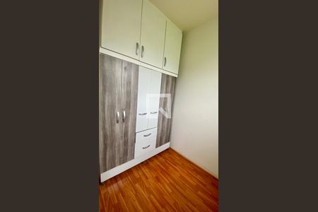 Quarto de Serviço de apartamento para alugar com 2 quartos, 55m² em Alto Caiçaras, Belo Horizonte