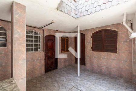 Casa à venda com 270m², 5 quartos e 2 vagas Casa à venda com 270m², 5 quartos e 2 vagasÁrea comum