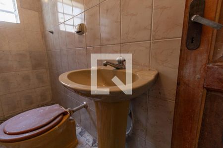 Casa à venda com 270m², 5 quartos e 2 vagas Casa à venda com 270m², 5 quartos e 2 vagasBanheiro