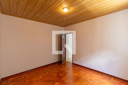 Quarto de casa à venda com 5 quartos, 270m² em Vila Ré, São Paulo