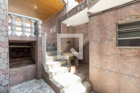 Casa à venda com 270m², 5 quartos e 2 vagas Casa à venda com 270m², 5 quartos e 2 vagasÁrea comum