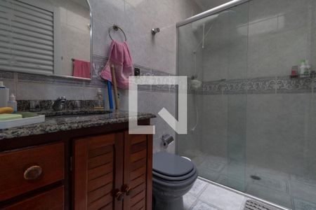 Casa à venda com 277m², 3 quartos e 1 vaga Casa à venda com 277m², 3 quartos e 1 vagaBanheiro