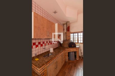 Casa à venda com 277m², 3 quartos e 1 vaga Casa à venda com 277m², 3 quartos e 1 vagaChurrasqueira