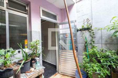 Casa para alugar com 130m², 2 quartos e 1 vaga Casa para alugar com 130m², 2 quartos e 1 vagaQuintal